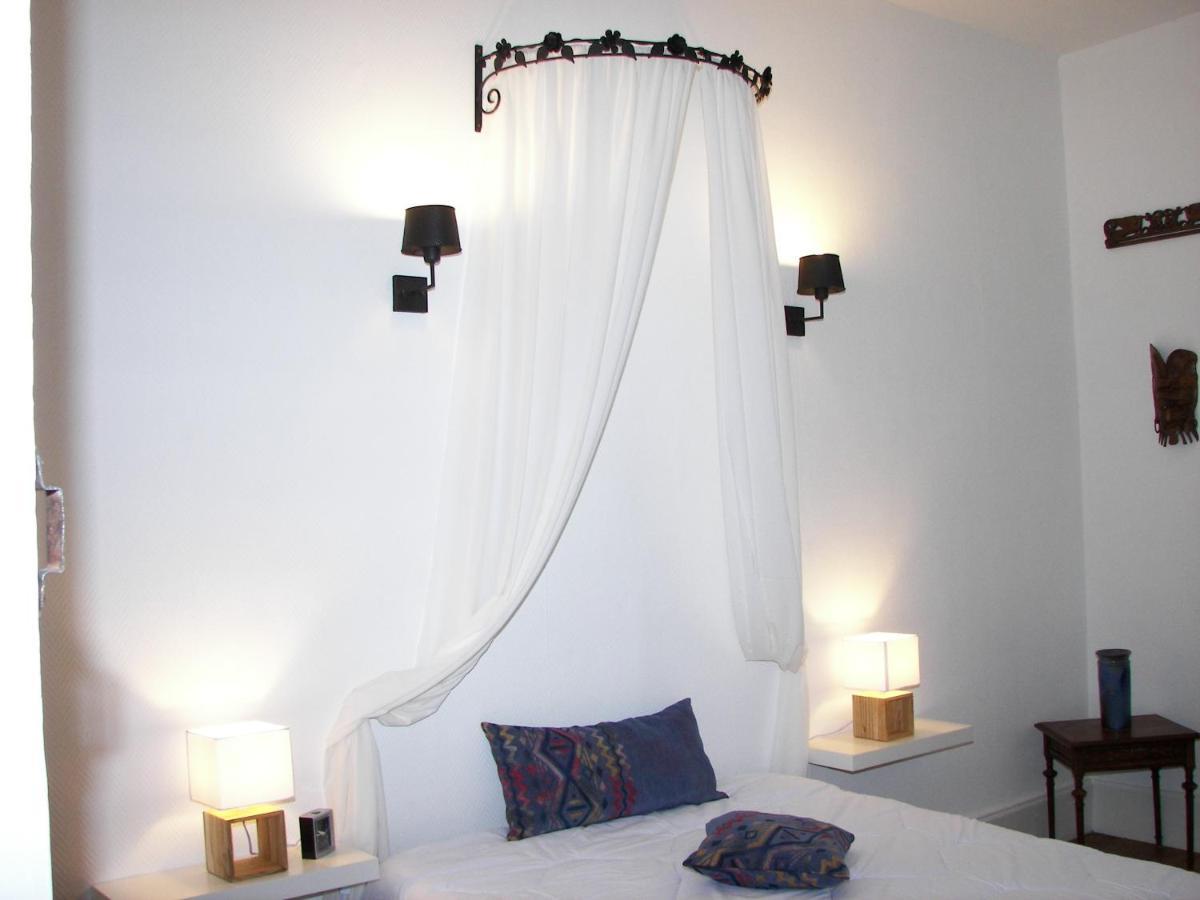 Domaine Du Noble Bed & Breakfast Saint-Jean-de-Thurac Dış mekan fotoğraf