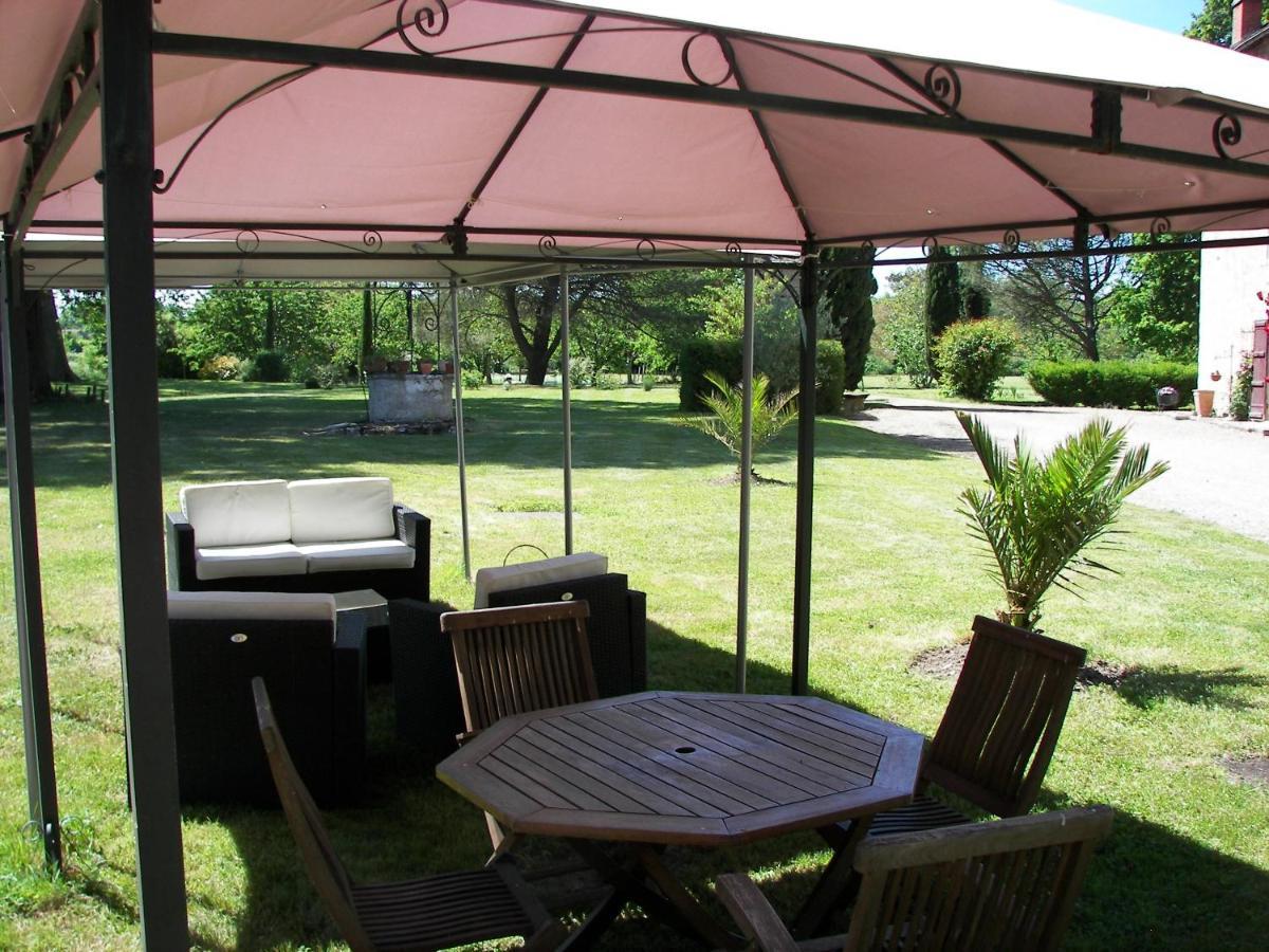 Domaine Du Noble Bed & Breakfast Saint-Jean-de-Thurac Dış mekan fotoğraf