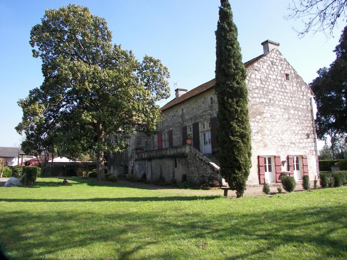 Domaine Du Noble Bed & Breakfast Saint-Jean-de-Thurac Dış mekan fotoğraf